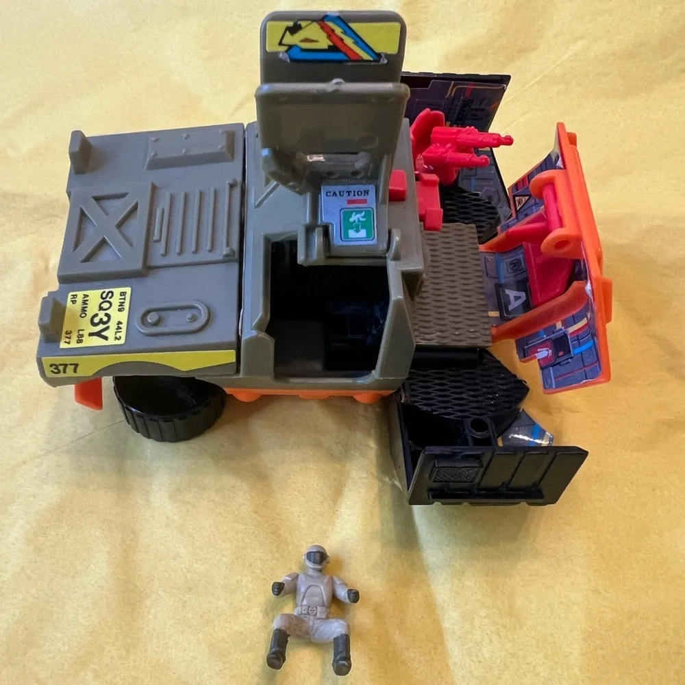 Galoob lewis toy